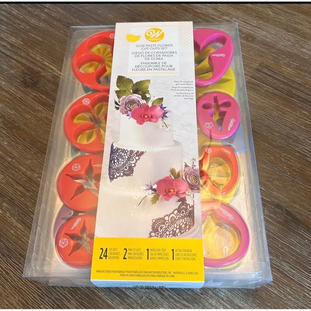 Wilton Gum Paste Flower Cut-Outs Set 28-Piece New 10 Varieties 2109-0053